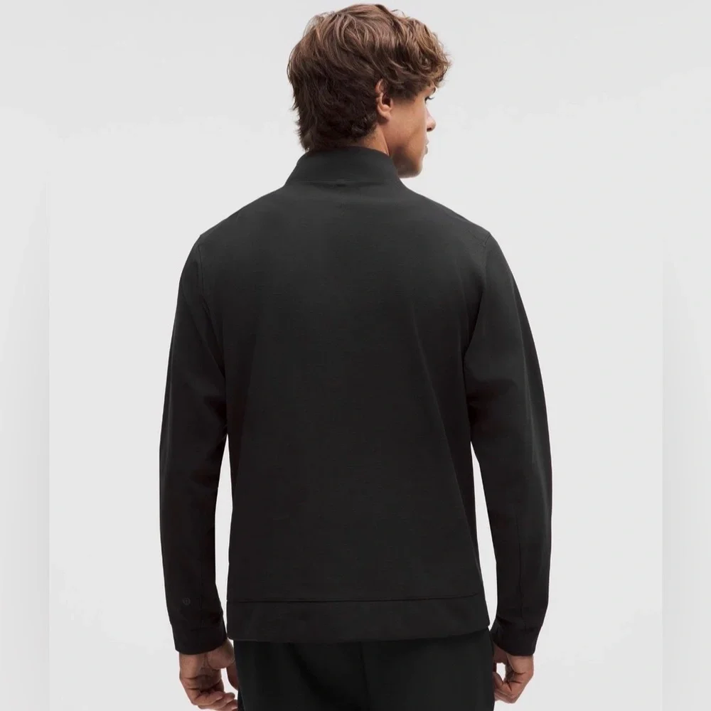 Lululemon Men’s “Sojourn” Jacket (L) *NEW FOR FALL/WINTER*